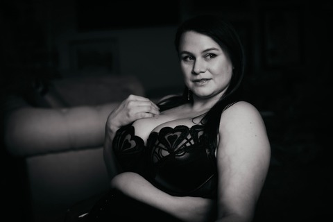 abouttheboobs OnlyFans - Free Access to 106 Videos & 527 Photos Onlyfans Free Access