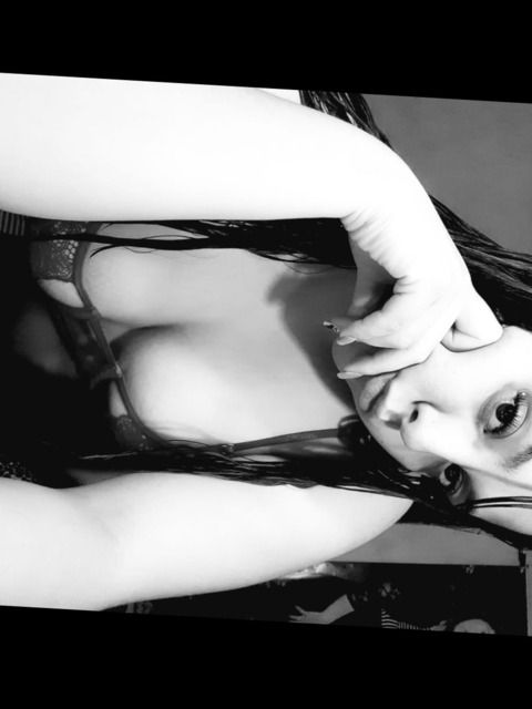 adadane OnlyFans - Free Access to 32 Videos & 49 Photos Onlyfans Free Access