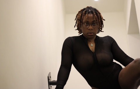 adoresole OnlyFans - Free Access to 145 Videos & 49 Photos Onlyfans Free Access