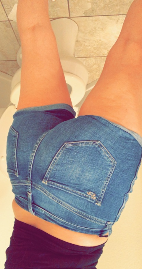 ale-a OnlyFans - Free Access to 32 Videos & 49 Photos Onlyfans Free Access