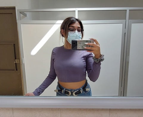 aleli_gray OnlyFans - Free Access to 32 Videos & 49 Photos Onlyfans Free Access