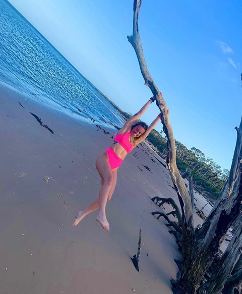 alisonblanca OnlyFans - Free Access to 32 Videos & 151 Photos Onlyfans Free Access