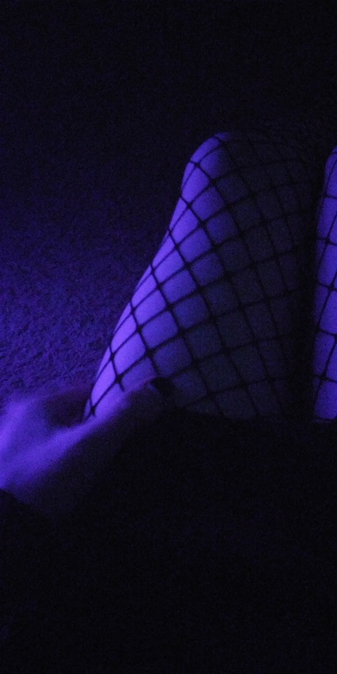 allyattack OnlyFans - Free Access to 32 Videos & 52 Photos Onlyfans Free Access