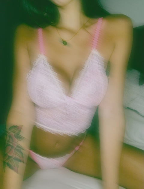 aluftsh OnlyFans - Free Access to 32 Videos & 49 Photos Onlyfans Free Access