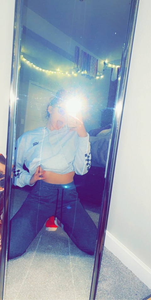 alysen_meyers OnlyFans - Free Access to 32 Videos & 49 Photos Onlyfans Free Access