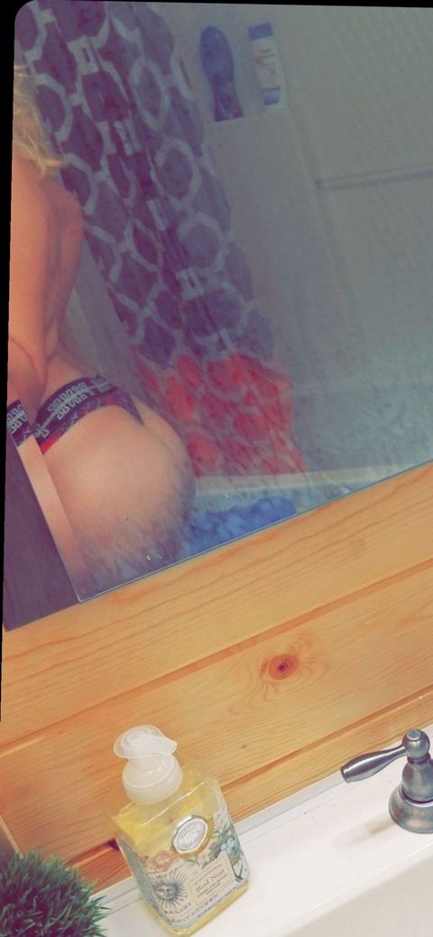 amanduhh27 OnlyFans - Free Access to 32 Videos & 49 Photos Onlyfans Free Access