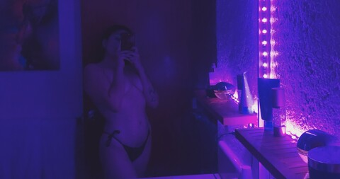 anarockstarrr OnlyFans - Free Access to 51 Videos & 49 Photos Onlyfans Free Access