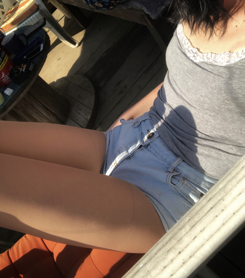 andeaama OnlyFans - Free Access to 32 Videos & 86 Photos Onlyfans Free Access