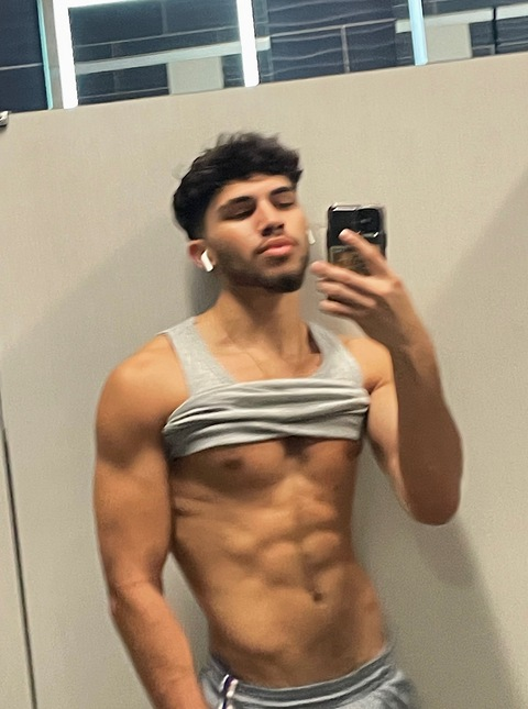 andres.junior OnlyFans - Free Access to 32 Videos & 49 Photos Onlyfans Free Access