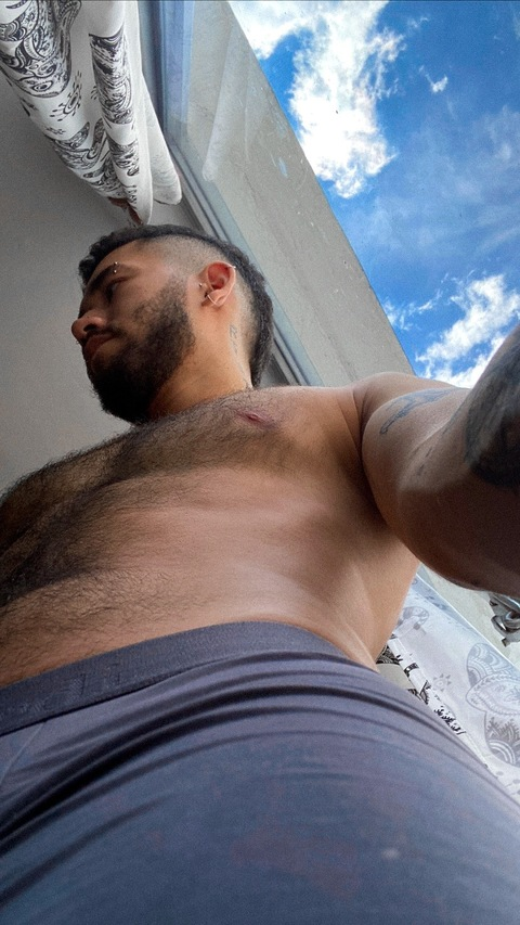 andreworjuela OnlyFans - Free Access to 32 Videos & 49 Photos Onlyfans Free Access