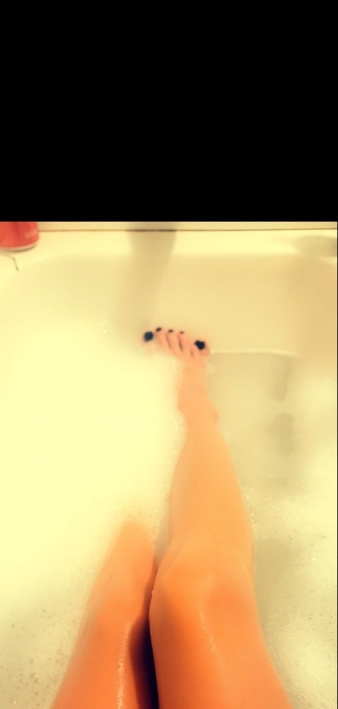 angelkisses94 OnlyFans - Free Access to 32 Videos & 49 Photos Onlyfans Free Access