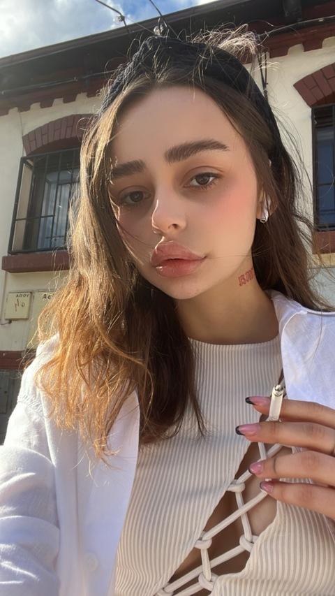 anirie_rozental OnlyFans - Free Access to 93 Videos & 391 Photos Onlyfans Free Access