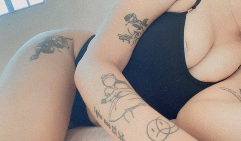 anniroch OnlyFans - Free Access to 32 Videos & 49 Photos Onlyfans Free Access