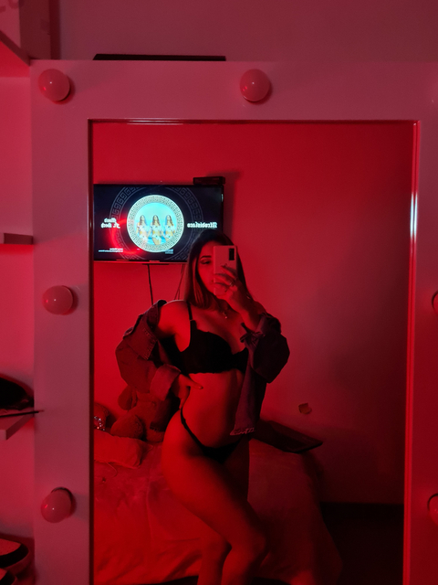 annydoll OnlyFans - Free Access to 32 Videos & 49 Photos Onlyfans Free Access