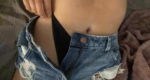 auroraomg OnlyFans - Free Access to 32 Videos & 49 Photos Onlyfans Free Access