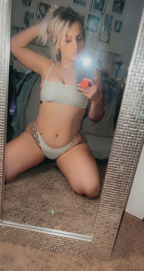 autumnknightly OnlyFans - Free Access to 32 Videos & 49 Photos Onlyfans Free Access