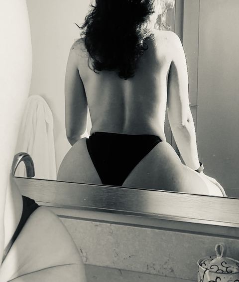 avaminxx OnlyFans - Free Access to 32 Videos & 49 Photos Onlyfans Free Access