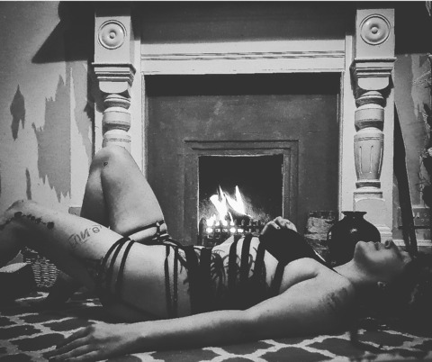 awildmagpie OnlyFans - Free Access to 32 Videos & 53 Photos Onlyfans Free Access