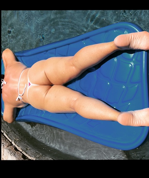 azsexywife OnlyFans - Free Access to 32 Videos & 49 Photos Onlyfans Free Access