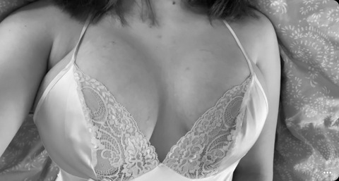 babykendall OnlyFans - Free Access to 32 Videos & 49 Photos Onlyfans Free Access