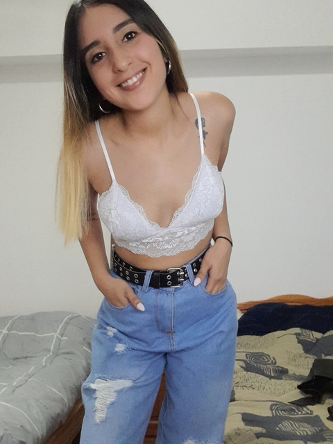 babylatina97 OnlyFans - Free Access to 32 Videos & 49 Photos Onlyfans Free Access