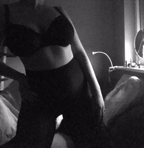 babytiti OnlyFans - Free Access to 32 Videos & 49 Photos Onlyfans Free Access