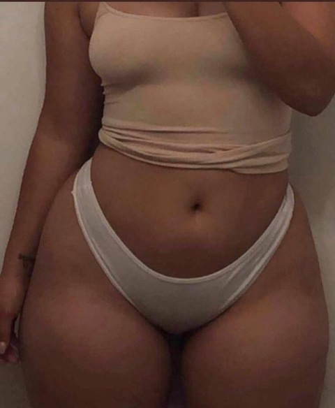 babyyyaleeee OnlyFans - Free Access to 32 Videos & 49 Photos Onlyfans Free Access
