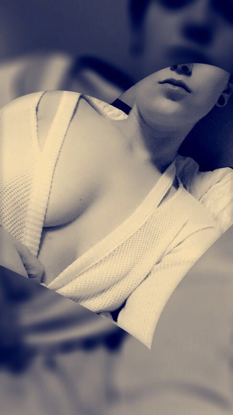 bebechelle23 OnlyFans - Free Access to 32 Videos & 60 Photos Onlyfans Free Access