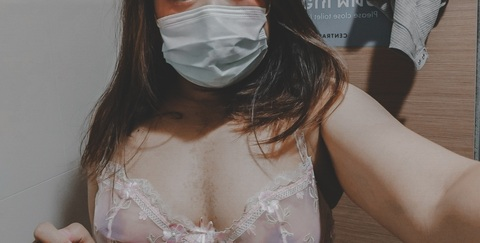 berryzz OnlyFans - Free Access to 32 Videos & 49 Photos Onlyfans Free Access