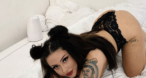 beverlyhell OnlyFans - Free Access to 65 Videos & 151 Photos Onlyfans Free Access