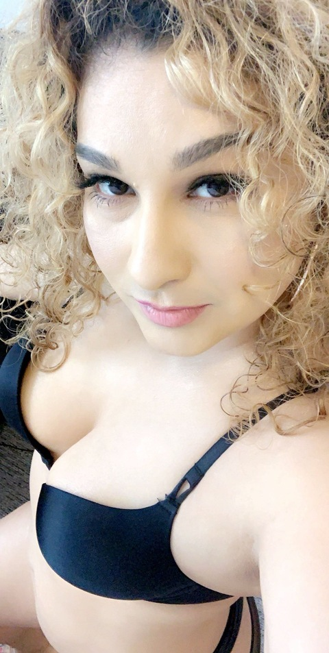 bflygirl OnlyFans - Free Access to 32 Videos & 49 Photos Onlyfans Free Access