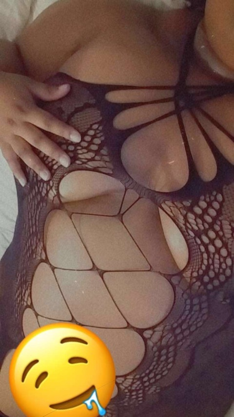 bigbootienaee OnlyFans - Free Access to 46 Videos & 49 Photos Onlyfans Free Access