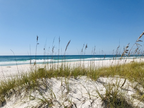 bikini_blond3 OnlyFans - Free Access to 32 Videos & 80 Photos Onlyfans Free Access