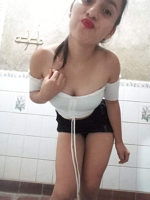 blaanquitaa OnlyFans - Free Access to 32 Videos & 50 Photos Onlyfans Free Access