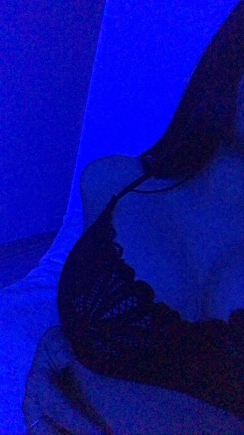 blaurabby OnlyFans - Free Access to 32 Videos & 49 Photos Onlyfans Free Access