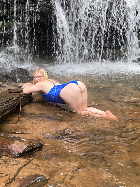 blondehairblueeyedbaby33 OnlyFans - Free Access to 32 Videos & 49 Photos Onlyfans Free Access