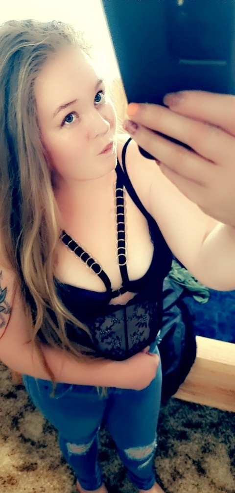 blondie.babe92 OnlyFans - Free Access to 32 Videos & 49 Photos Onlyfans Free Access