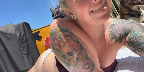 blueeyedbitch1 OnlyFans - Free Access to 32 Videos & 75 Photos Onlyfans Free Access