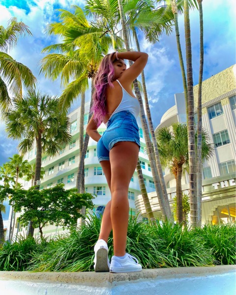 bluemermaid429 OnlyFans - Free Access to 32 Videos & 49 Photos Onlyfans Free Access