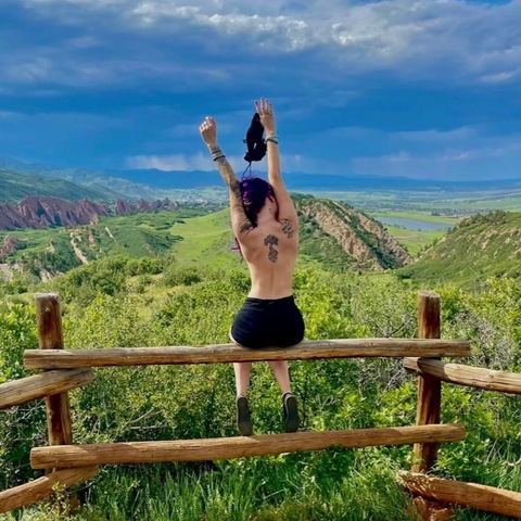 blueyefoxxx OnlyFans - Free Access to 32 Videos & 54 Photos Onlyfans Free Access