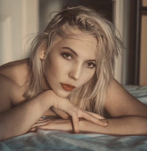 bobbi_model OnlyFans - Free Access to 382 Videos & 1956 Photos Onlyfans Free Access