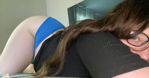 brat.brainz OnlyFans - Free Access to 32 Videos & 49 Photos Onlyfans Free Access