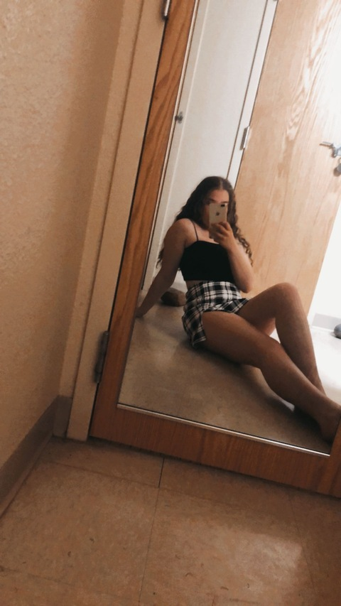 breadfruit OnlyFans - Free Access to 32 Videos & 49 Photos Onlyfans Free Access