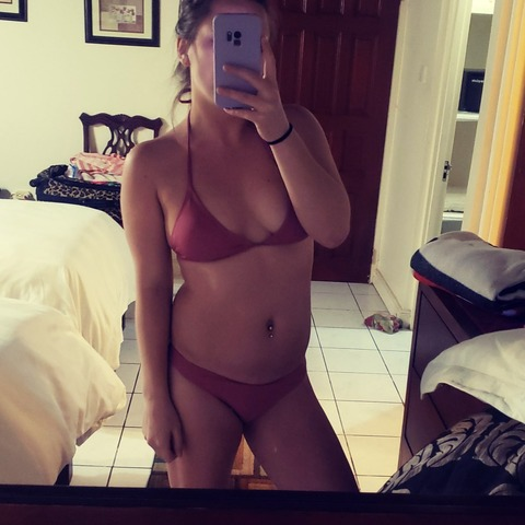 breex420 OnlyFans - Free Access to 32 Videos & 49 Photos Onlyfans Free Access