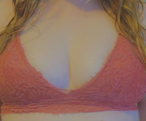 breezybb98 OnlyFans - Free Access to 32 Videos & 49 Photos Onlyfans Free Access