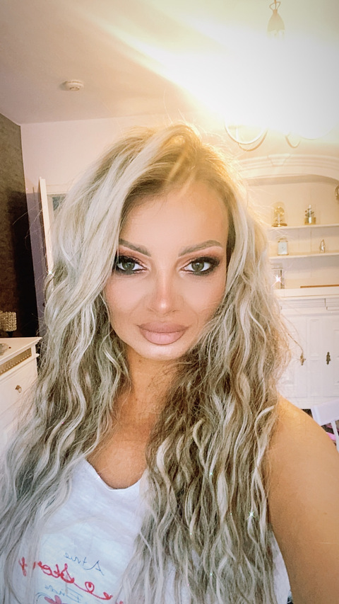 briana85 OnlyFans - Free Access to 32 Videos & 49 Photos Onlyfans Free Access