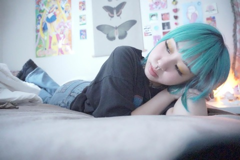 c0smicfairy OnlyFans - Free Access to 32 Videos & 49 Photos Onlyfans Free Access