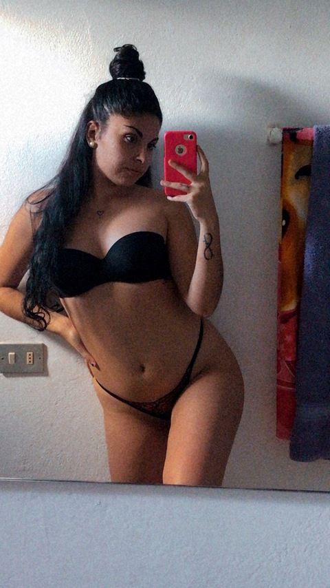 caarrlaa19 OnlyFans - Free Access to 32 Videos & 49 Photos Onlyfans Free Access