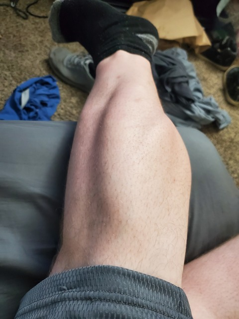 calfdaddy OnlyFans - Free Access to 32 Videos & 49 Photos Onlyfans Free Access