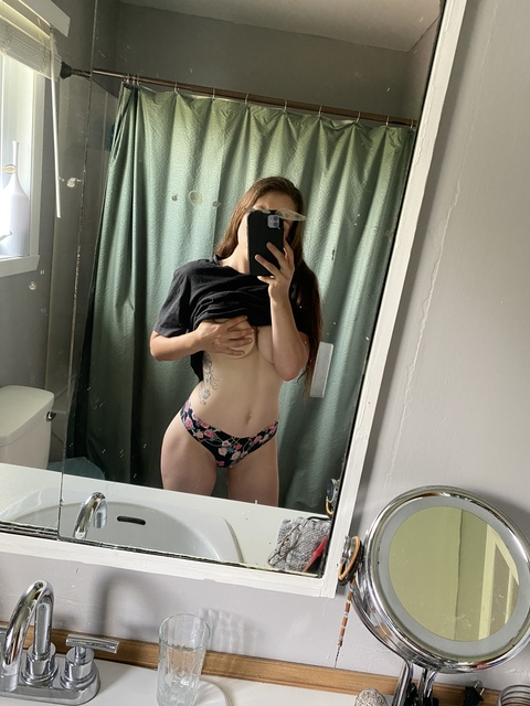 call.me.aliice OnlyFans - Free Access to 32 Videos & 49 Photos Onlyfans Free Access